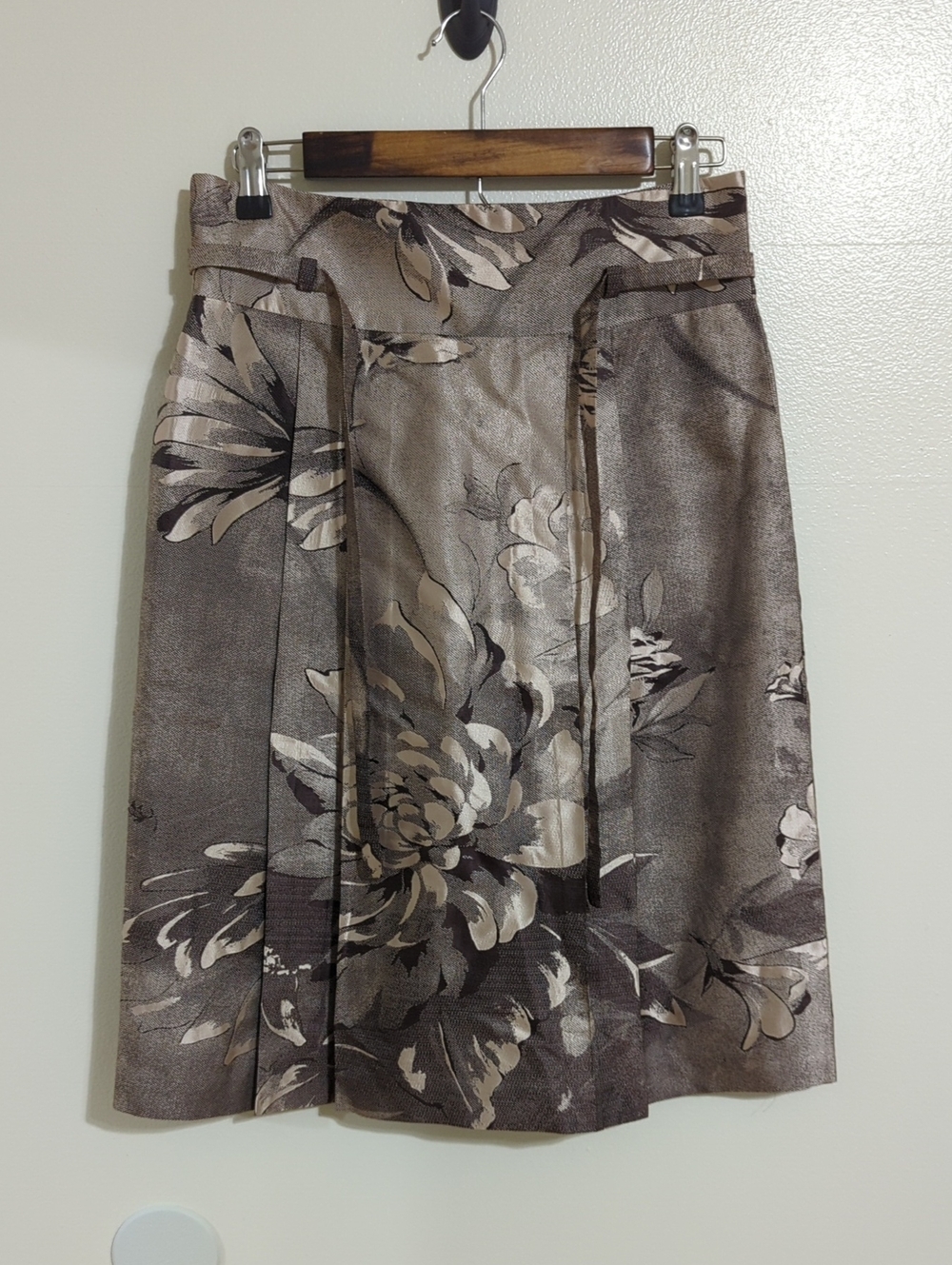 Escada silk floral skirt